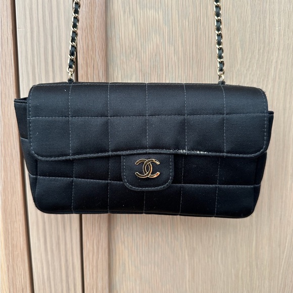 Chanel Black Satin Chocolate Bar Half Flip Mini - Picture 2 of 8